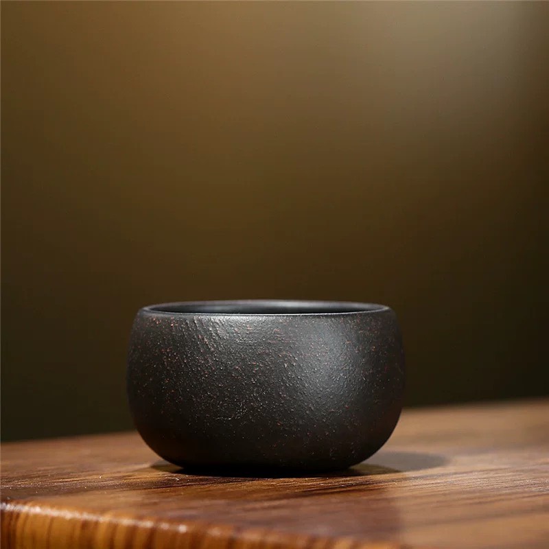 chen-tu-sa-nguyen-khoang-hac-kim-sa-3